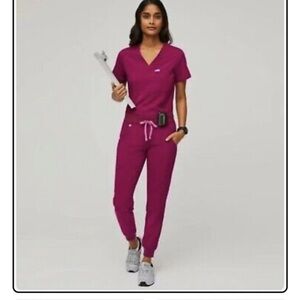 Figs Dark Magenta Catarina one pocket top and Zamora Jogger set